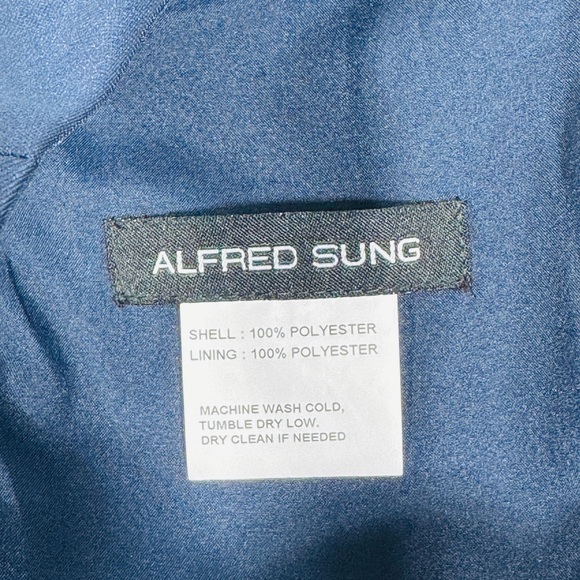 The Alfred Sung Midnight Blue Corset Satin Gown in size 6 - Picture 8 of 8